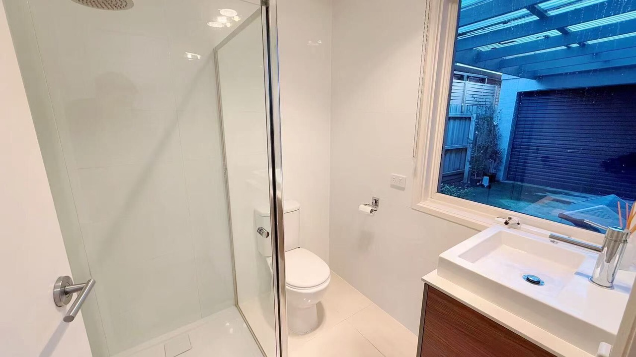 Photo of Bathroom in Patterson Lakes