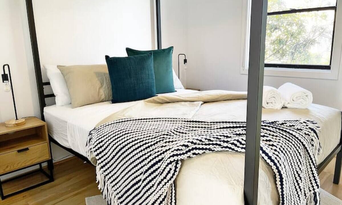 Photo of Bedroom in Batehaven