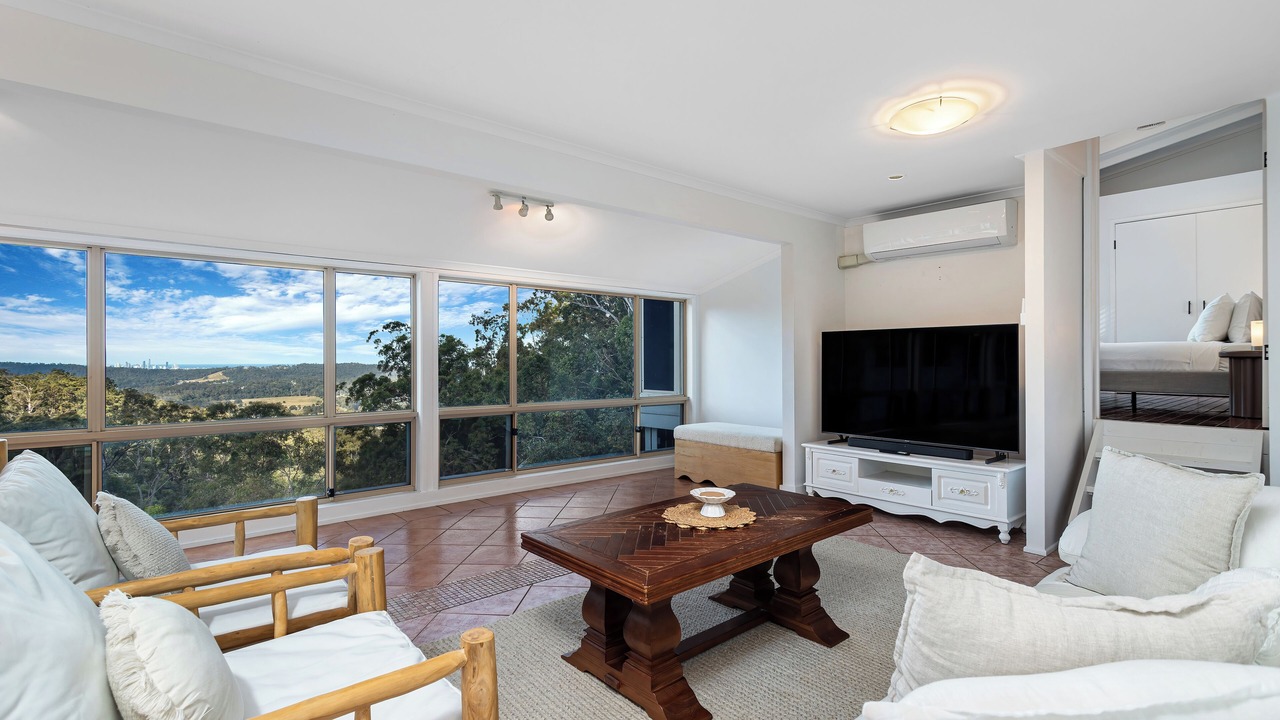 Photo of Livingroom in Advancetown
