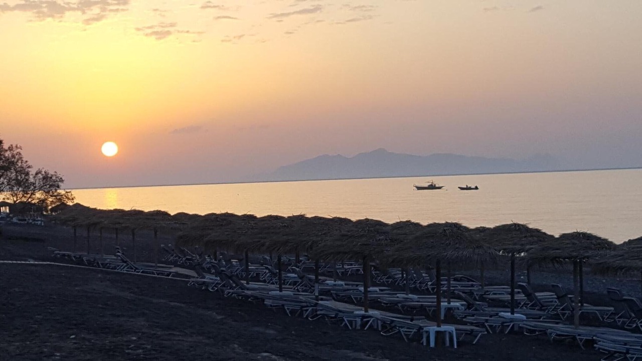 Photo of Others in Perissa