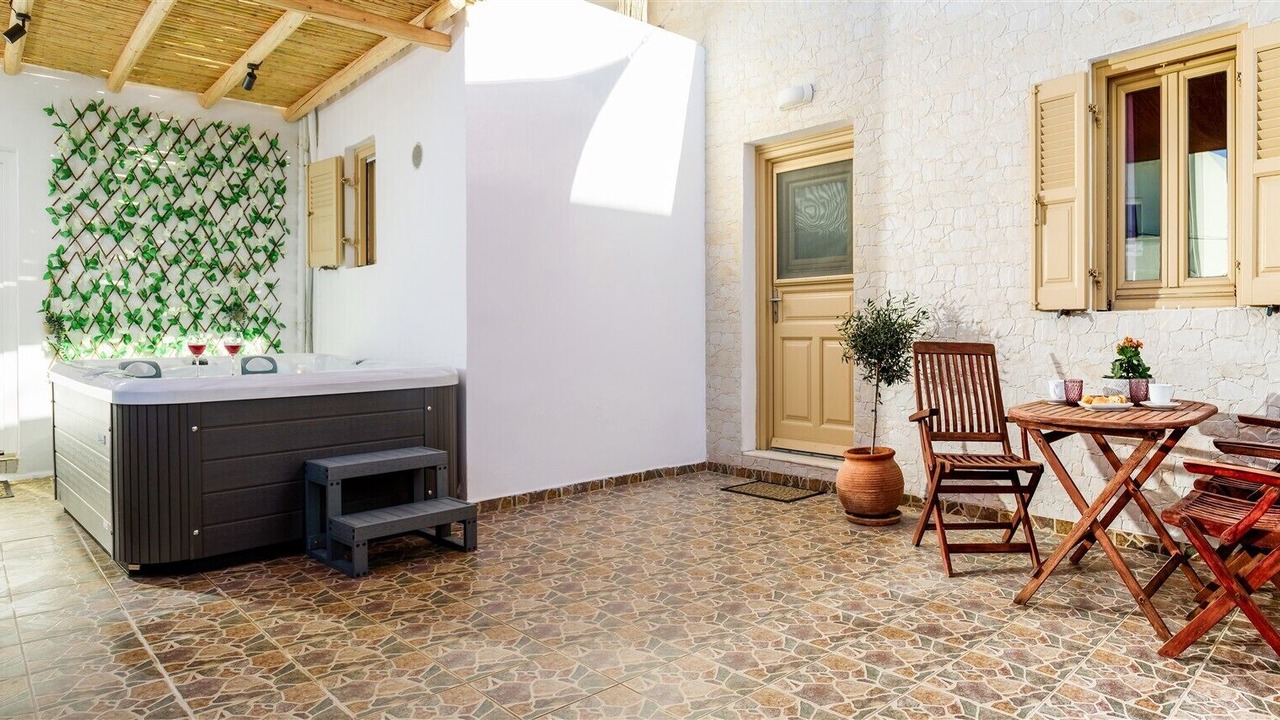 Photo of Patio Balcony in Tholos
