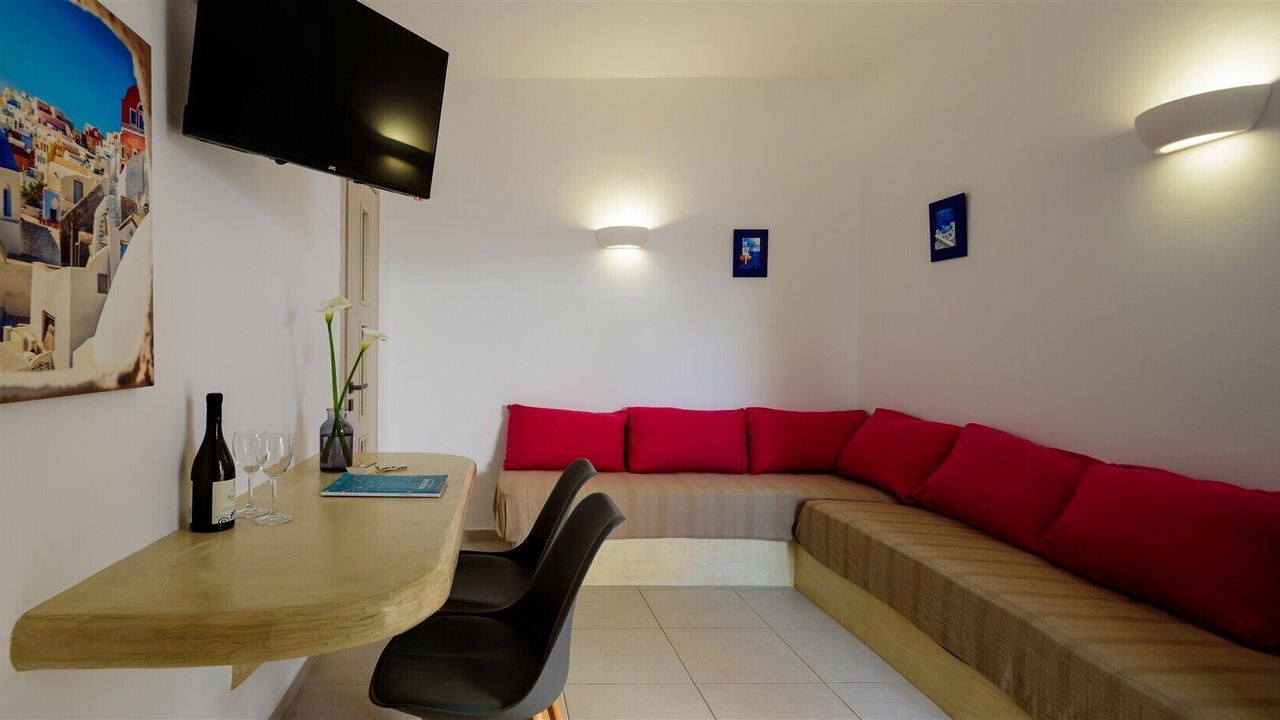 Photo of Livingroom in Tholos