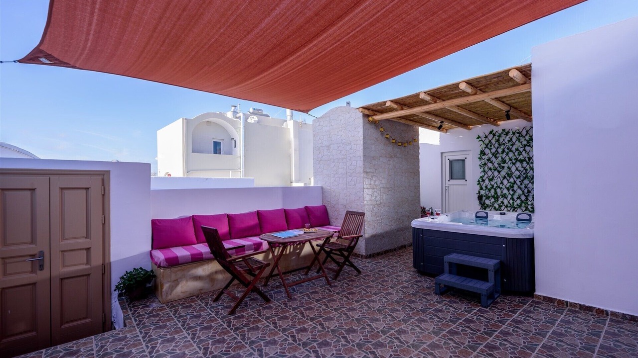 Photo of Outdoor in Tholos