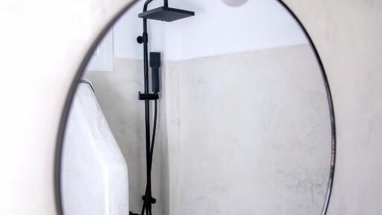 Photo of Bathroom in Kini