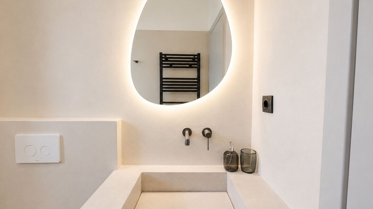 Photo of Bathroom in Nea Smirni