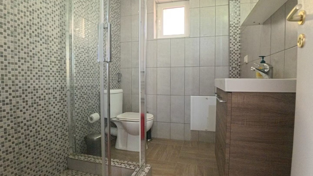 Photo of Bathroom in Rafina