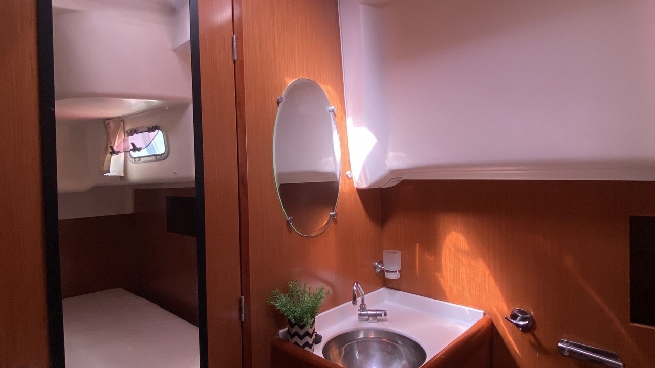 Photo of Bathroom in Elefsina