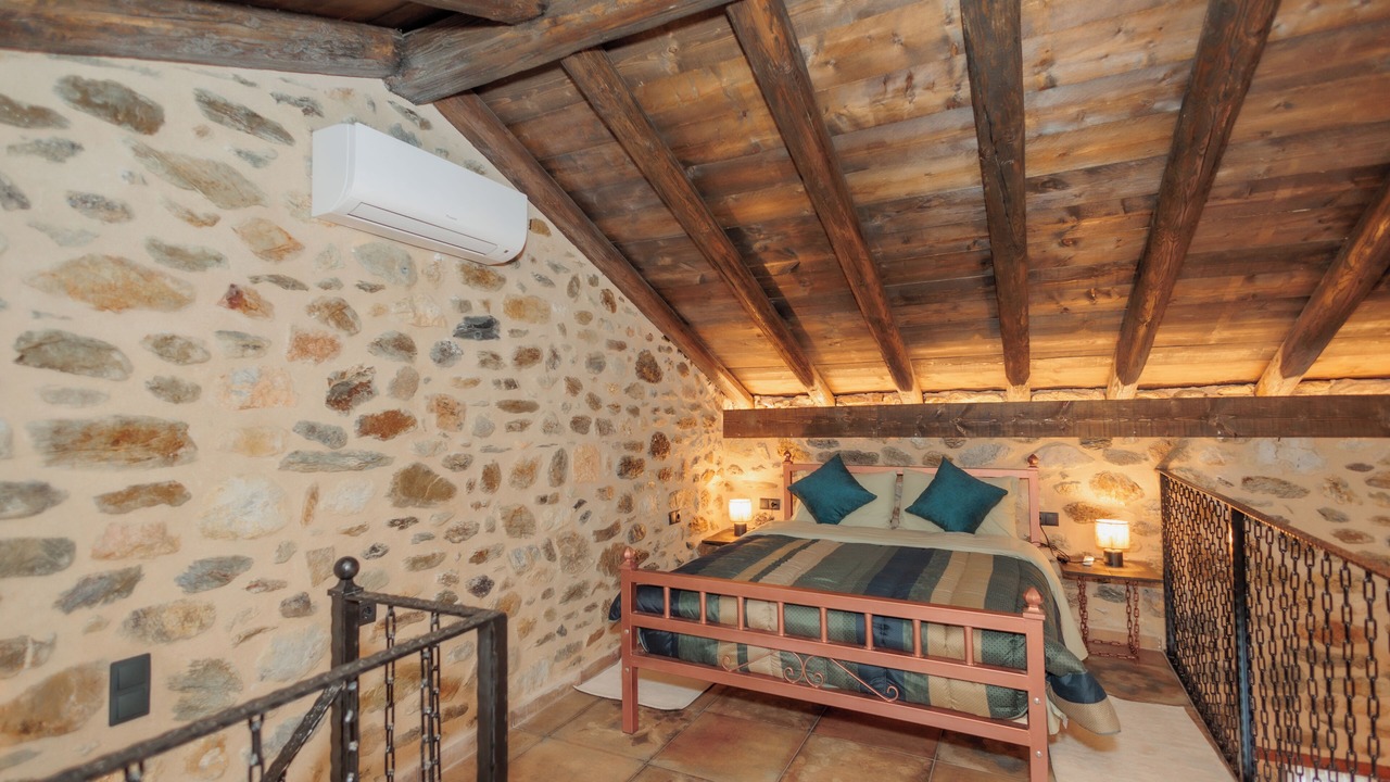 Photo of Bedroom in Mystras