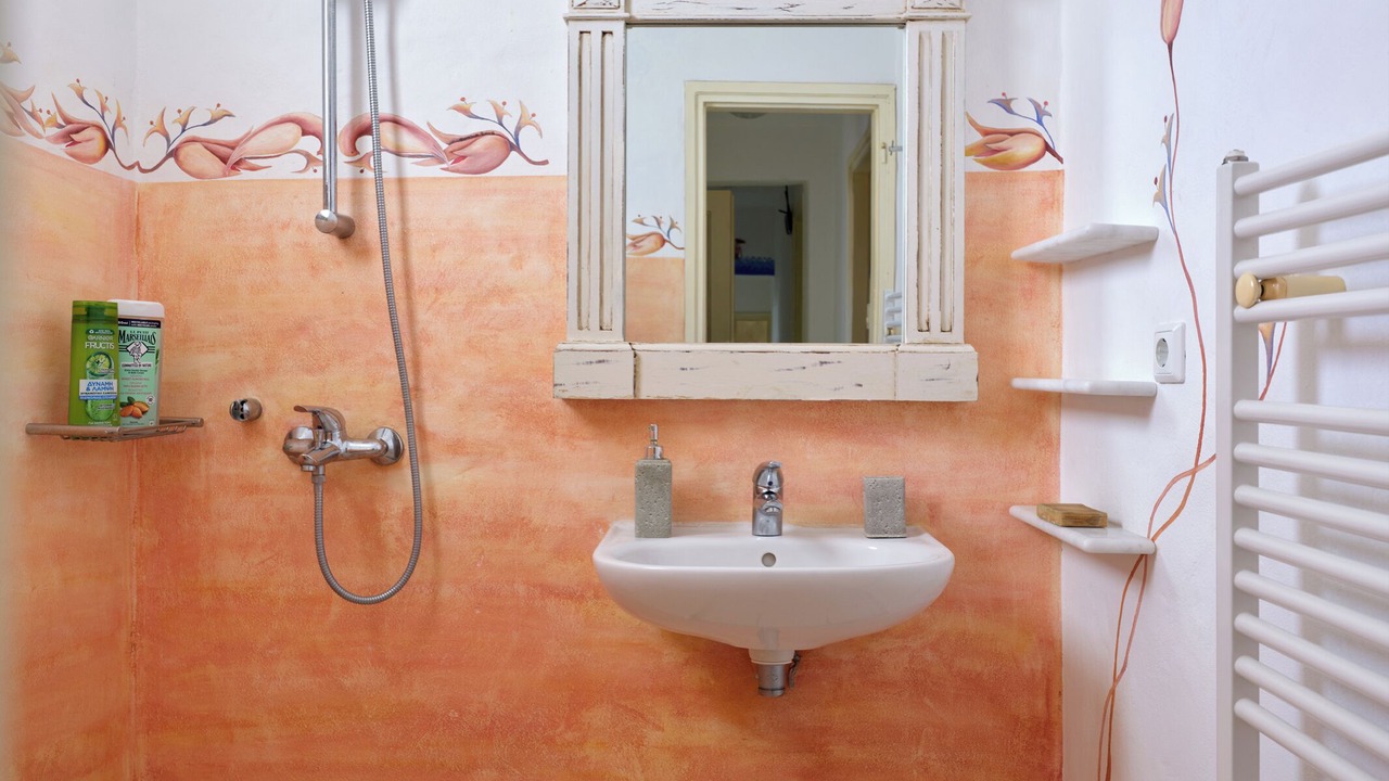 Photo of Bathroom in Parikia