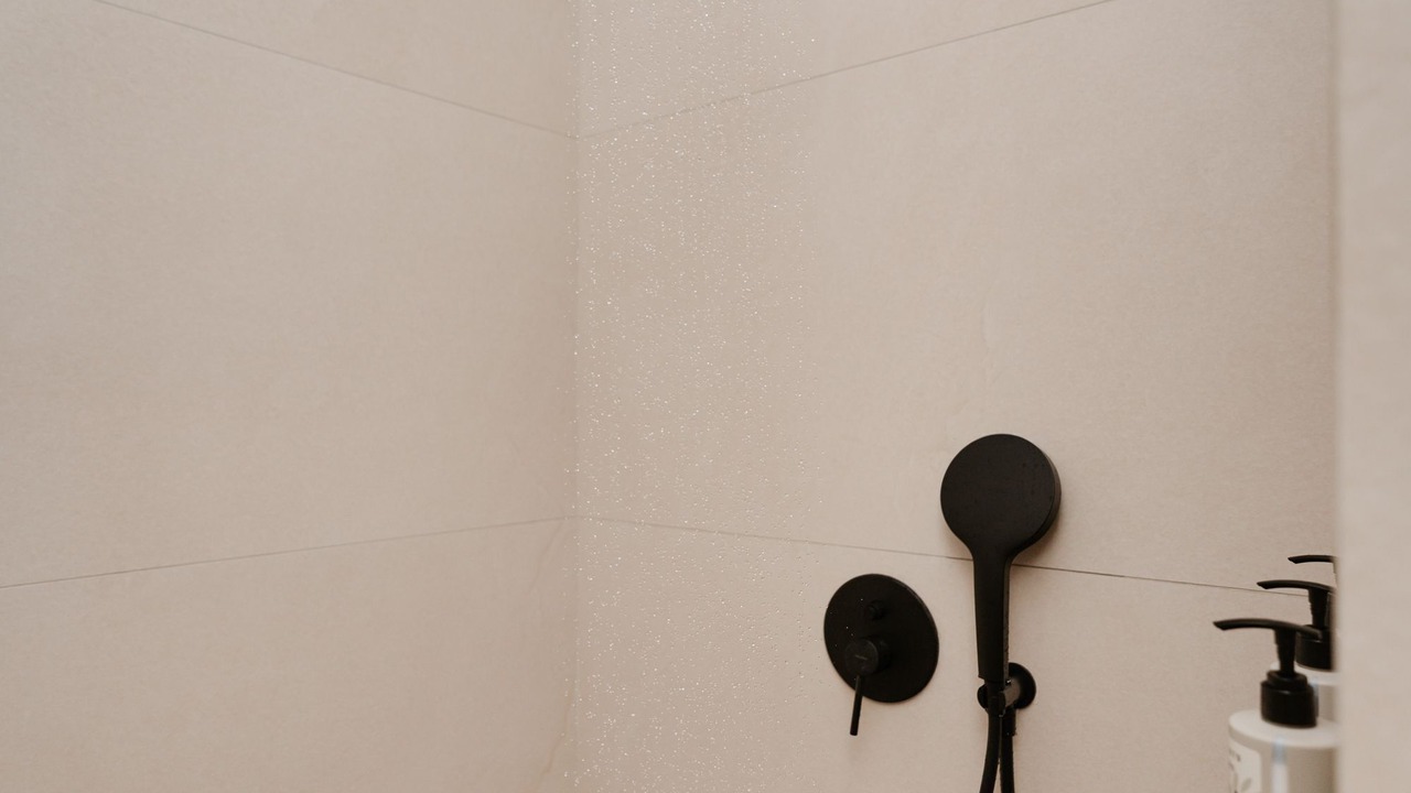 Photo of Bathroom in Psathi