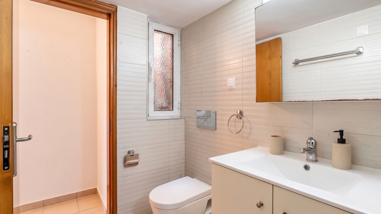 Photo of Bathroom in Soroni