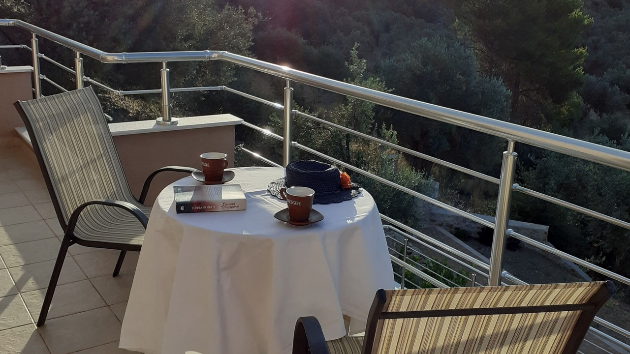 Photo of Outdoor in Melissopetra
