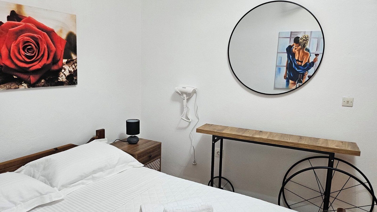 Photo of Bedroom in Lionas