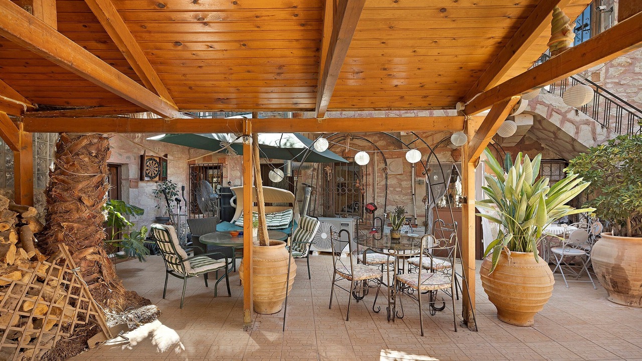 Photo of Outdoor in Krouson