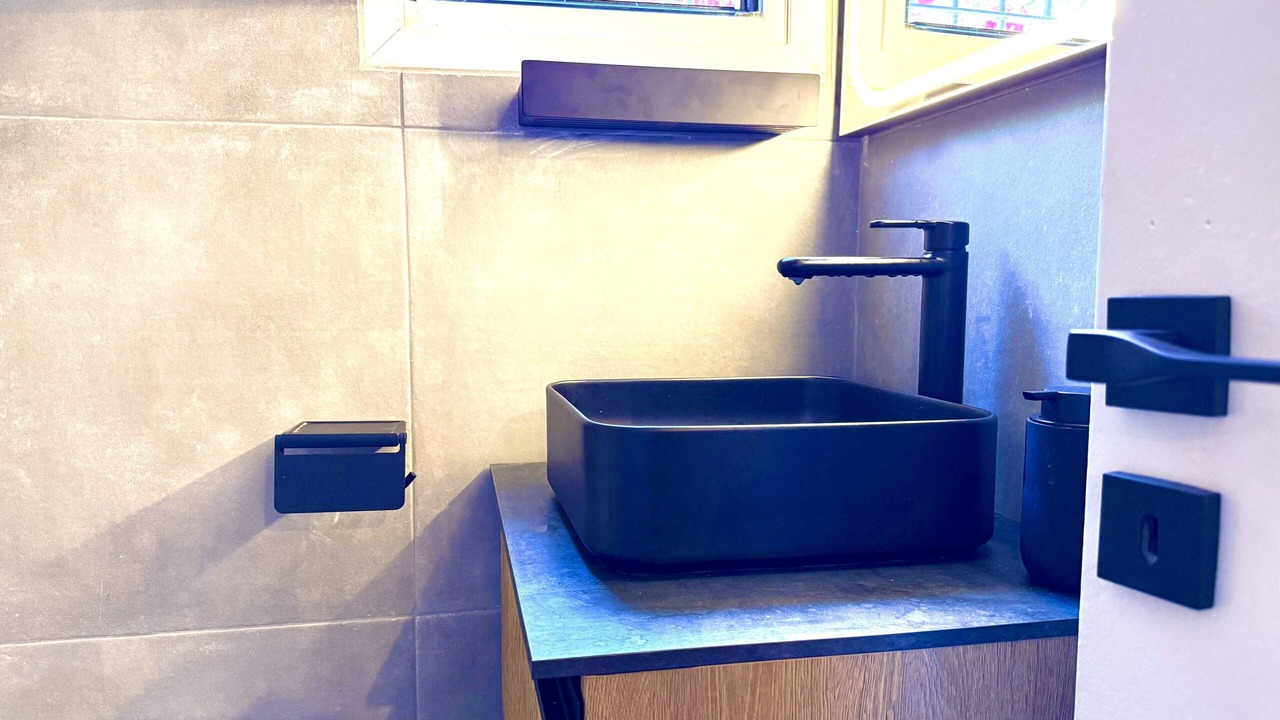 Photo of Bathroom in Naousa