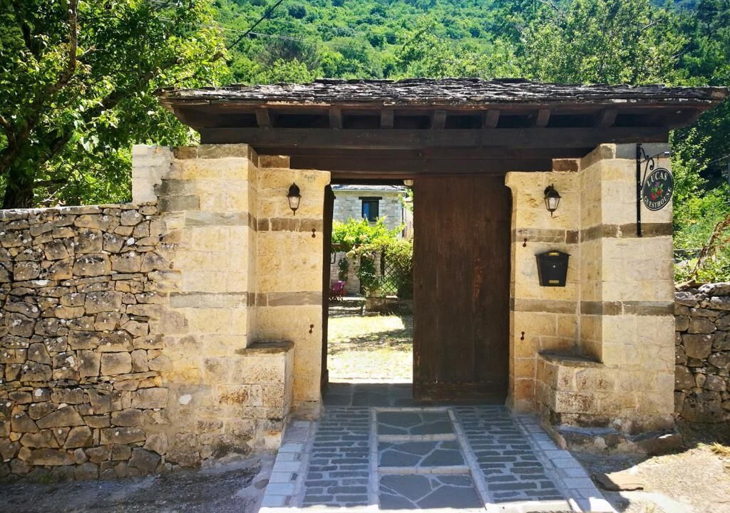 Photo of Outdoor in Asprangeloi