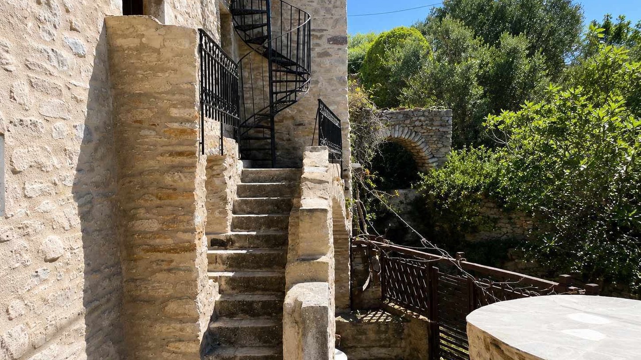 Photo of Outdoor in Vatheia