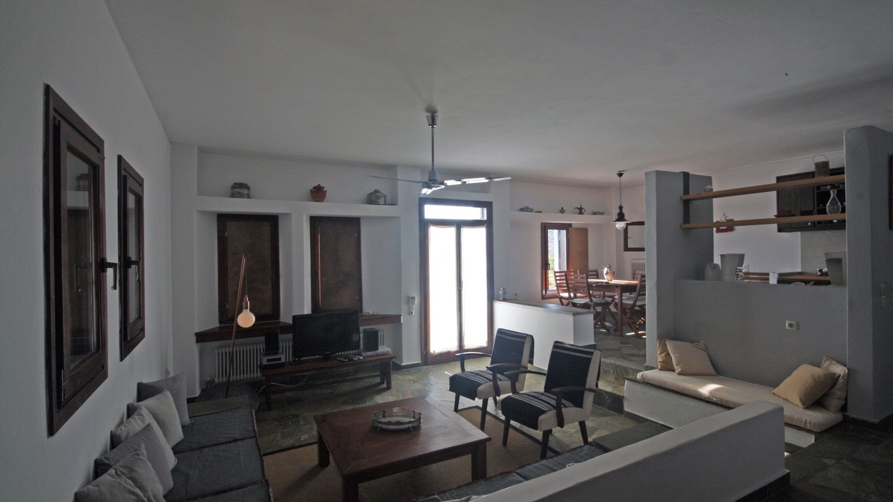 Photo of Livingroom in Ydrousa