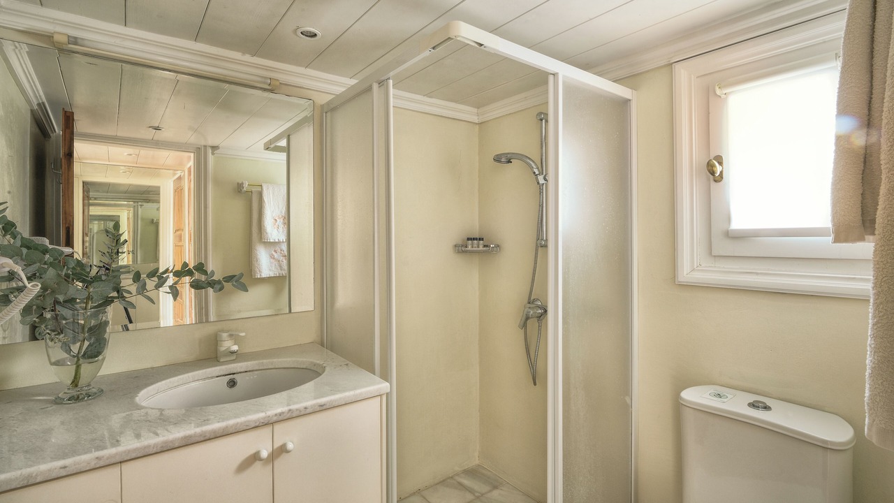 Photo of Bathroom in Ftelia