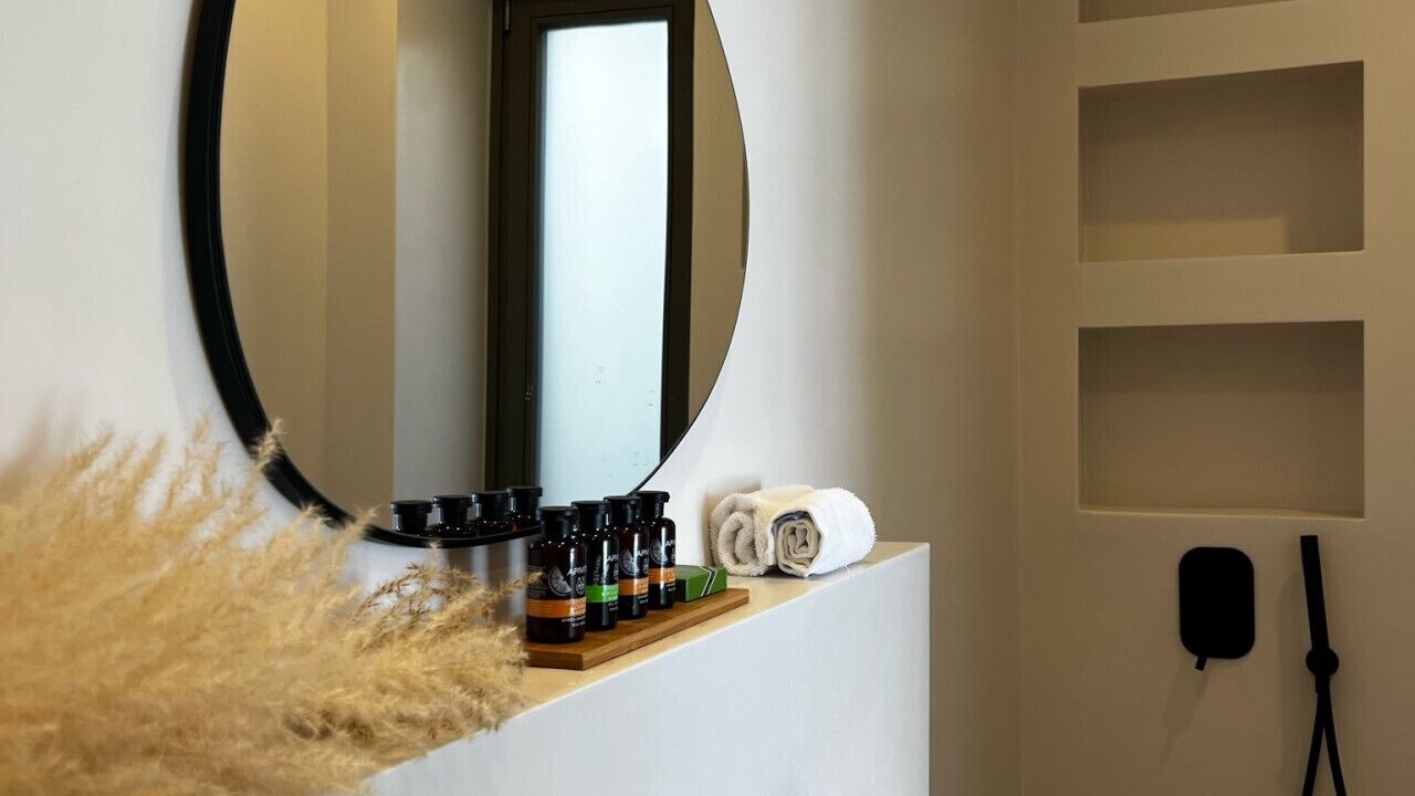 Photo of Bathroom in Ios Town