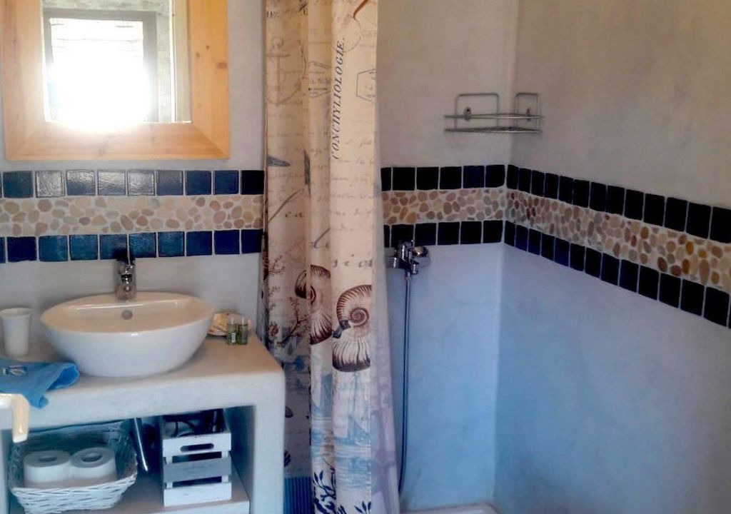 Photo of Bathroom in Pisses