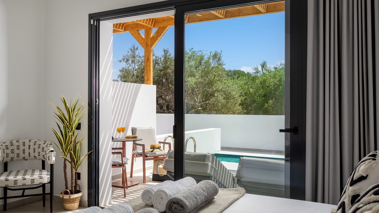 Photo of Bedroom in Lardos