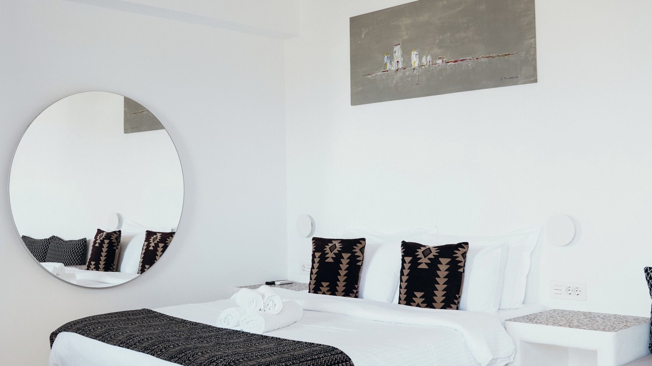 Photo of Bedroom in Fira