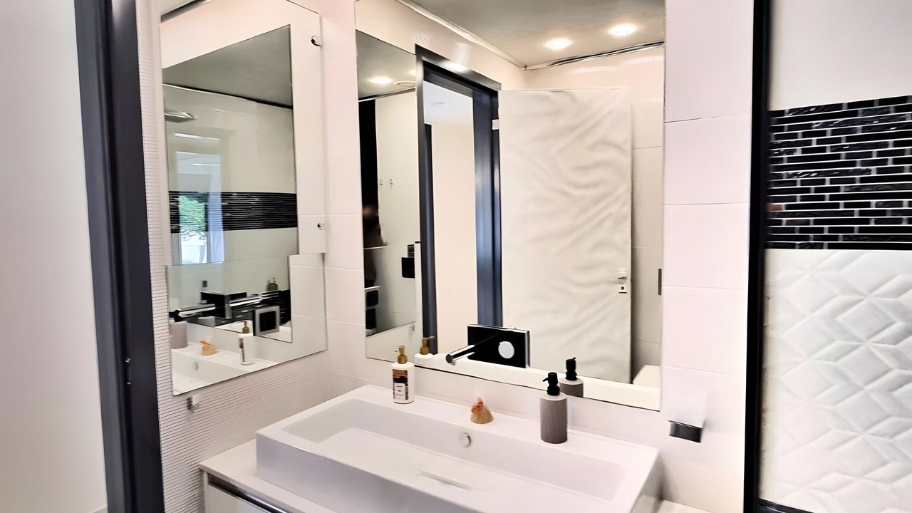 Photo of Bathroom in Asgourou