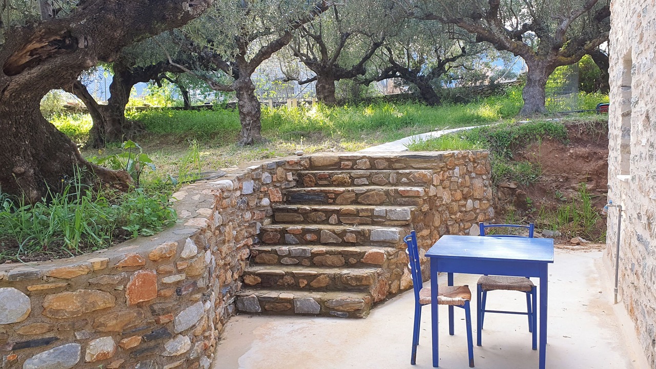 Photo of Outdoor in Omales
