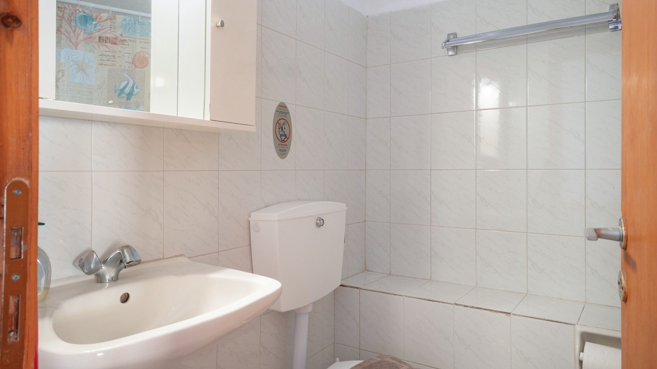 Photo of Bathroom in Batsi