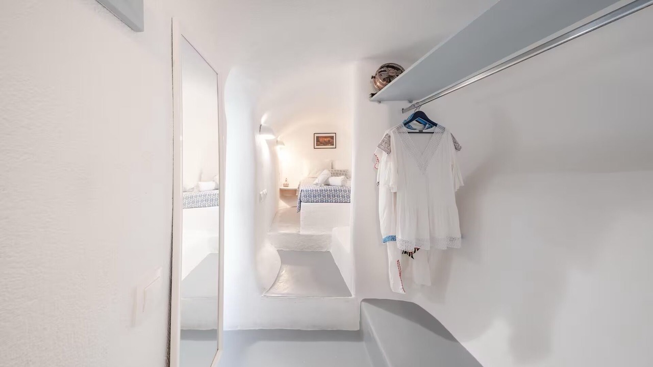 Photo of Bedroom in Emporio