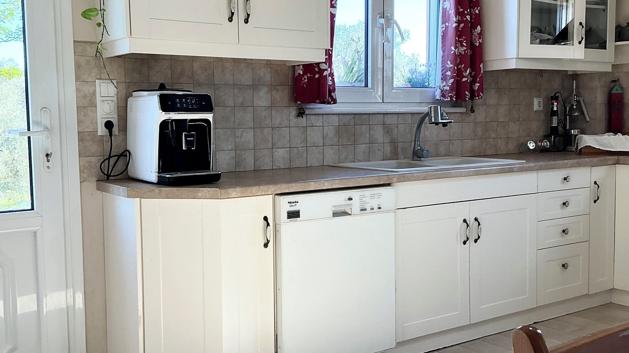 Photo of Kitchen in Amarinthos