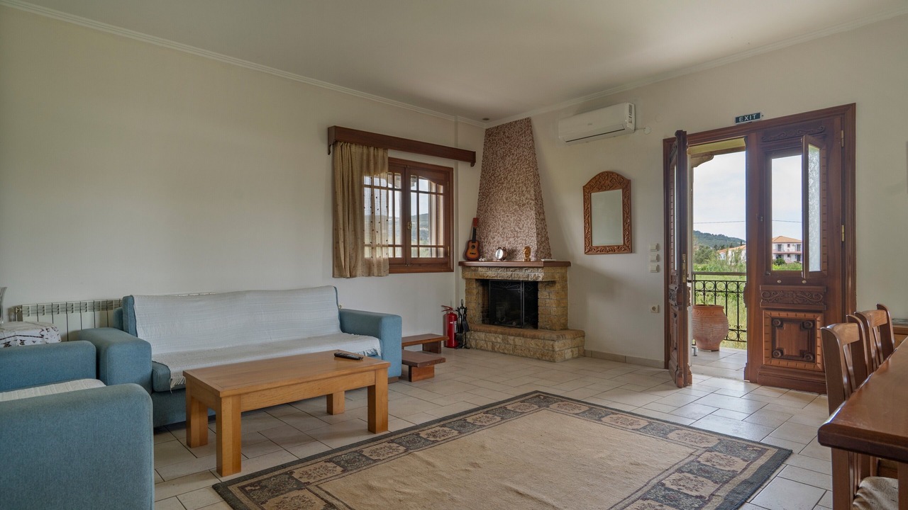Photo of Livingroom in Kalligoni