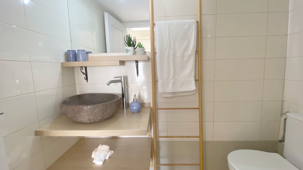 Photo of Bathroom in Skala