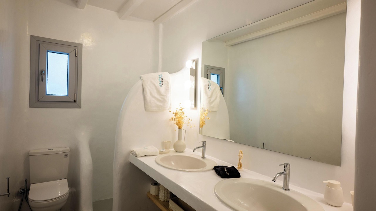 Photo of Bathroom in Elia