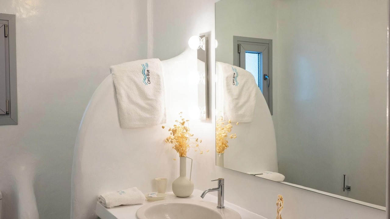 Photo of Bathroom in Elia