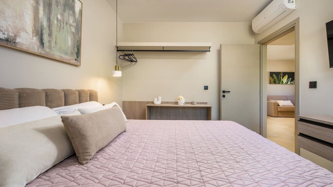 Photo of Bedroom in Lambi