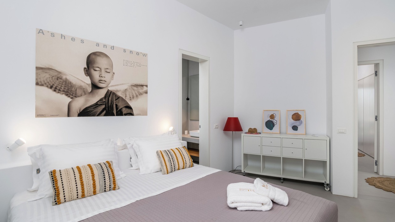 Photo of Bedroom in Milos