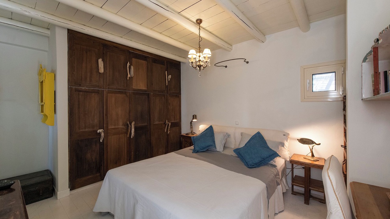 Photo of Bedroom in Ydrousa