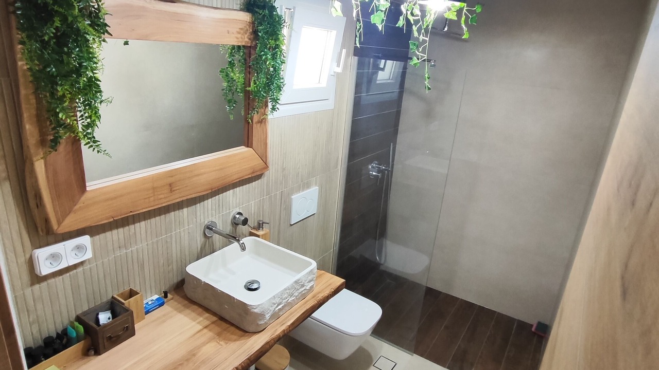Photo of Bathroom in Naxos