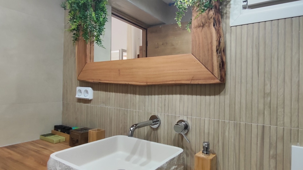 Photo of Bathroom in Naxos