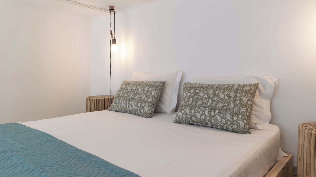 Photo of Bedroom in Adamas
