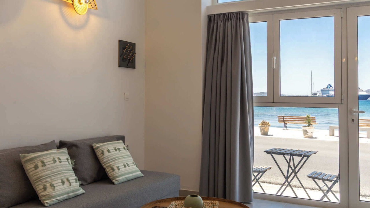 Photo of Livingroom in Adamas