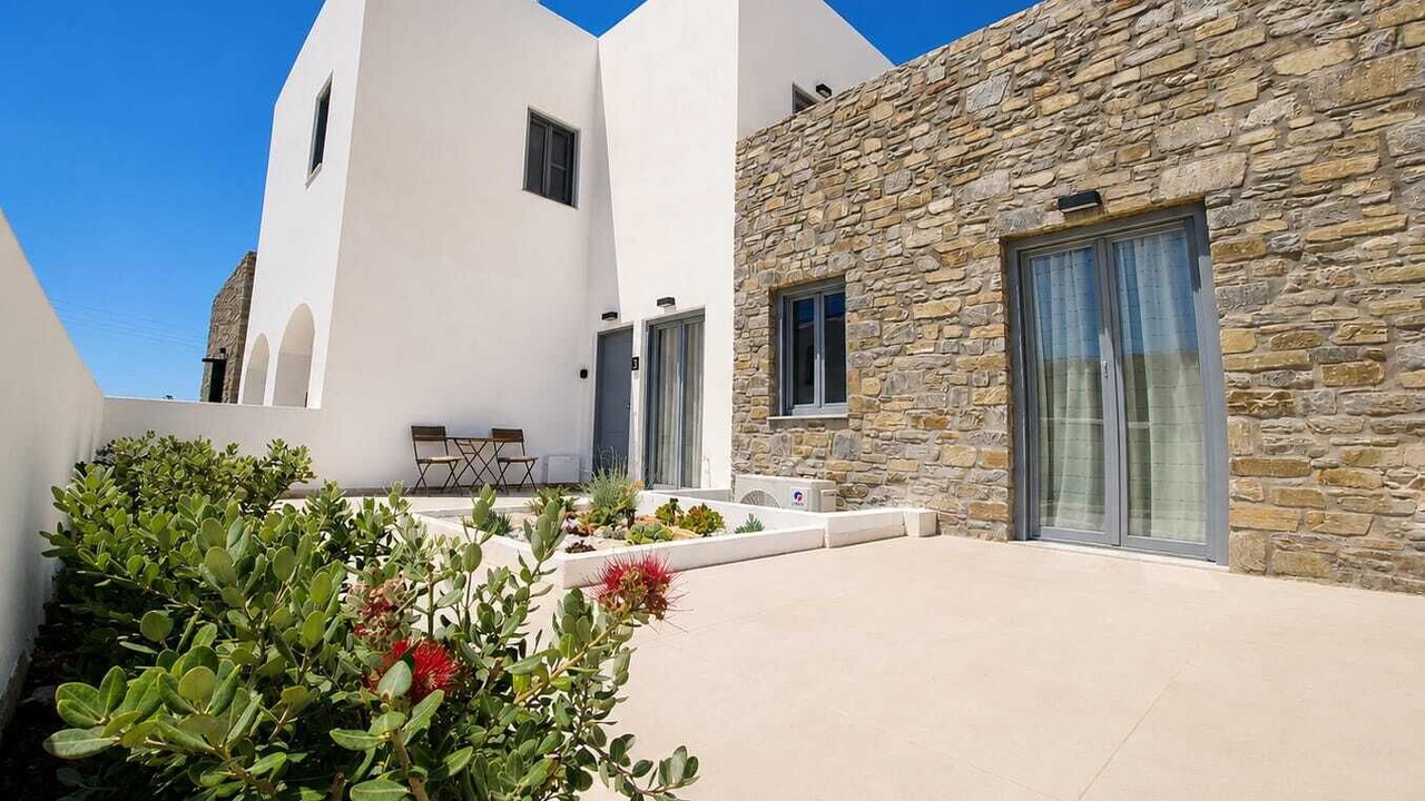 Photo of Outdoor in Aliki