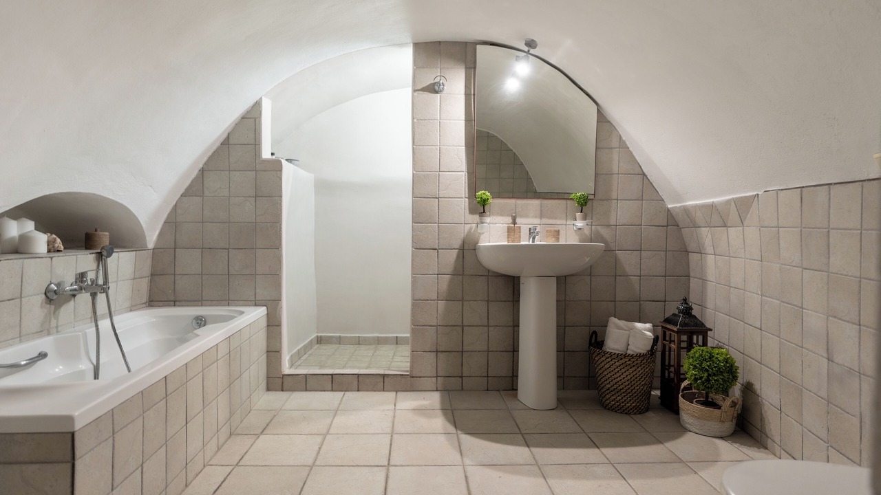 Photo of Bathroom in Imerovigli