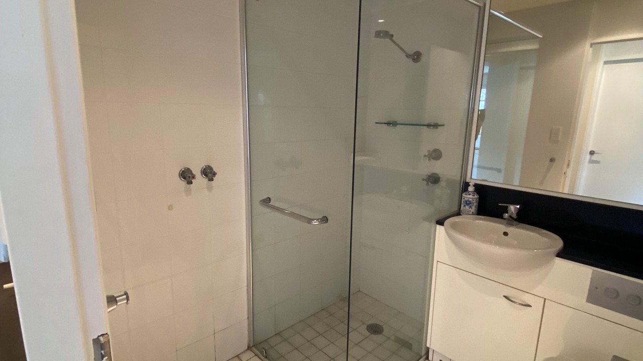 Photo of Bathroom in McMahons Point
