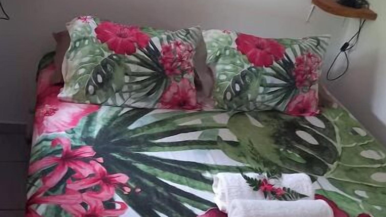 Photo of Bedroom in Teahupoo