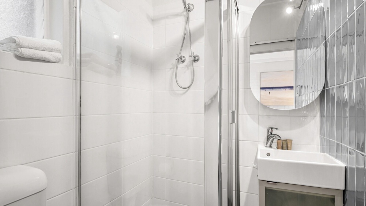Photo of Bathroom in St Kilda West
