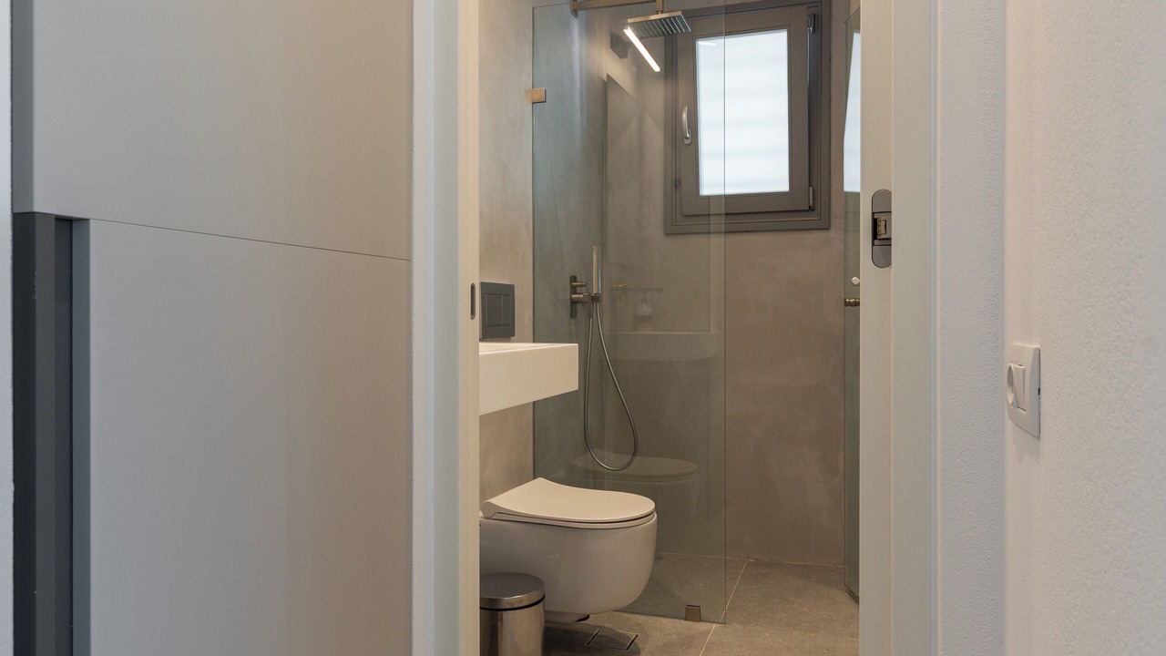 Photo of Bathroom in Aliki