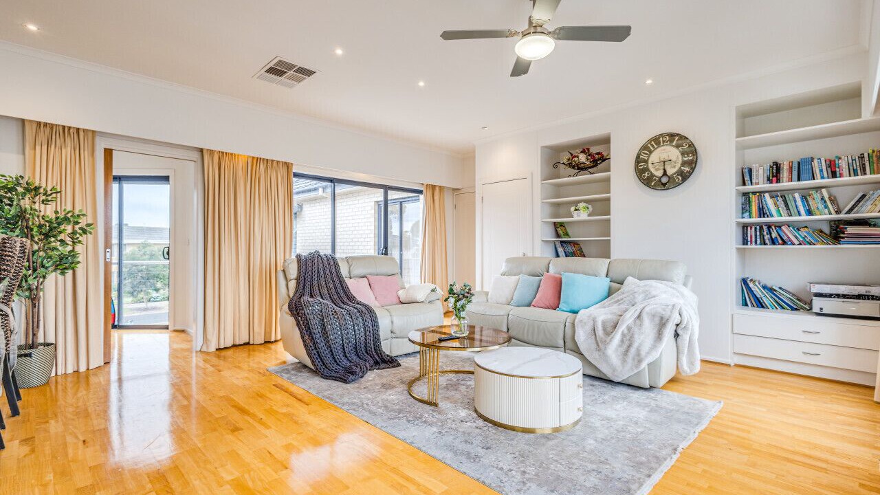 Photo of Livingroom in Sanctuary Lakes